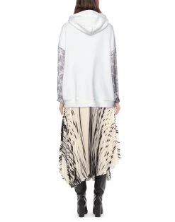 VANESSA SCOTT Hooded Sweatshirt For Women White 6 VANESSA SCOTT Hooded Sweatshirt For Women White -VANESSA SCOTT Sales Shop unnamed file 1229