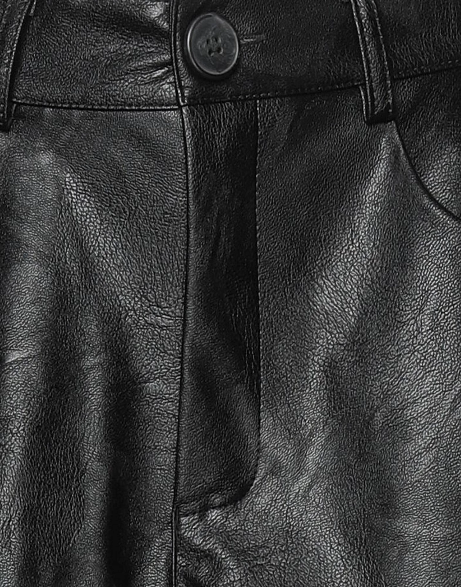 VANESSA SCOTT Shorts & Bermuda For Women Black 4 VANESSA SCOTT Shorts & Bermuda For Women Black - Image 4