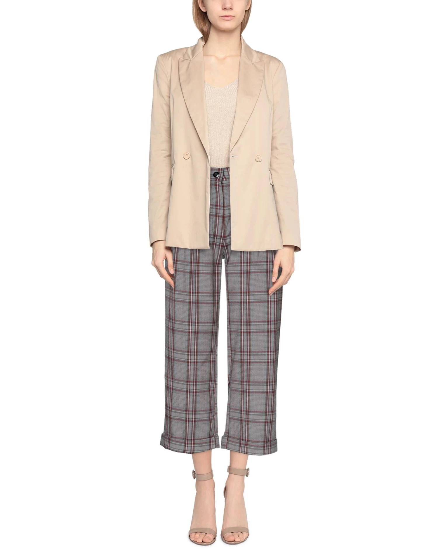 VANESSA SCOTT Cropped Pants & Culottes For Women Maroon 2 VANESSA SCOTT Cropped Pants & Culottes For Women Maroon - Image 2