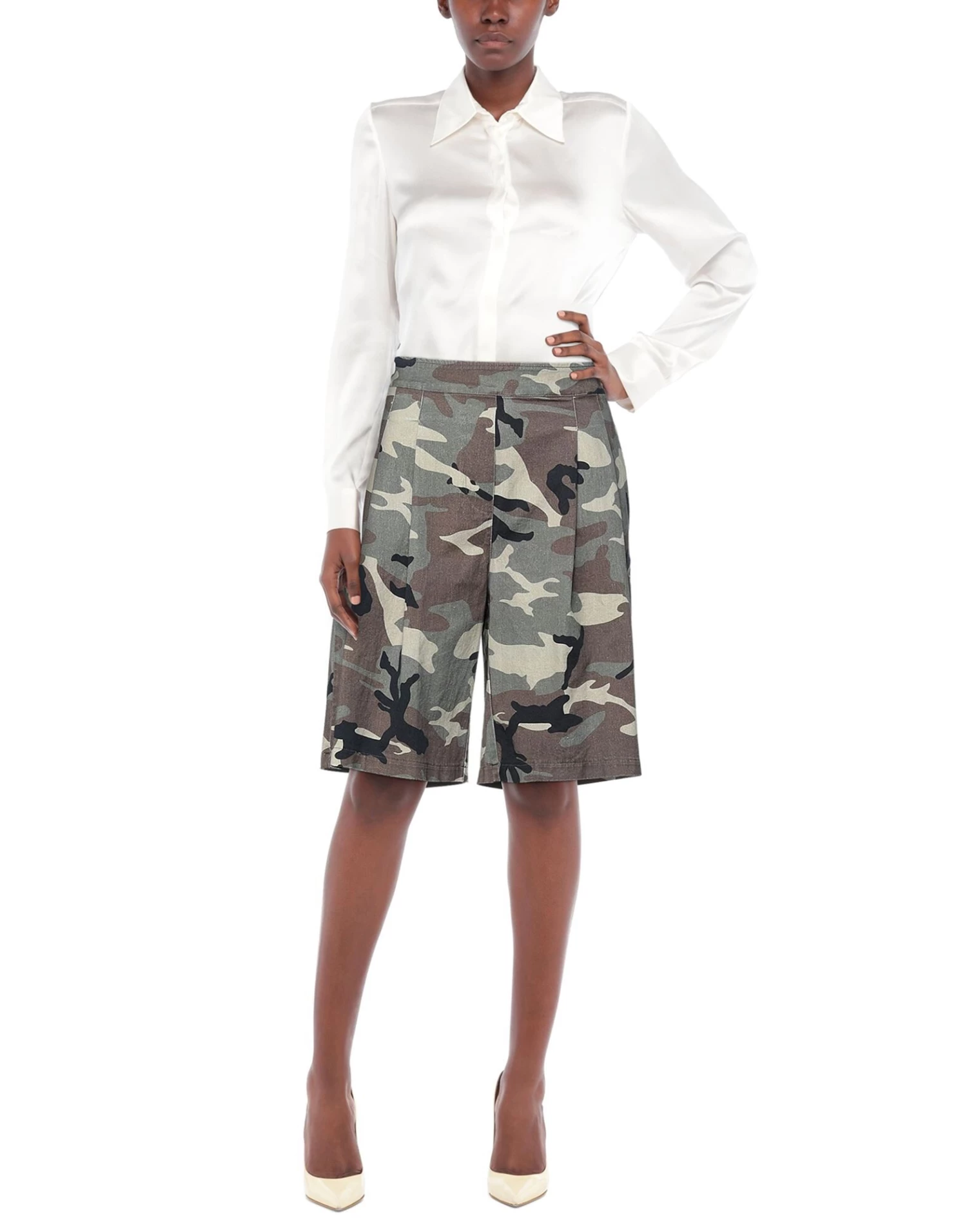 VANESSA SCOTT Shorts & Bermuda For Women Military Green 2 VANESSA SCOTT Shorts & Bermuda For Women Military Green - Image 2