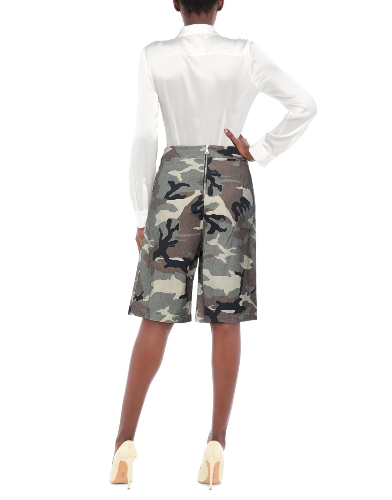 VANESSA SCOTT Shorts & Bermuda For Women Military Green 3 VANESSA SCOTT Shorts & Bermuda For Women Military Green - Image 3